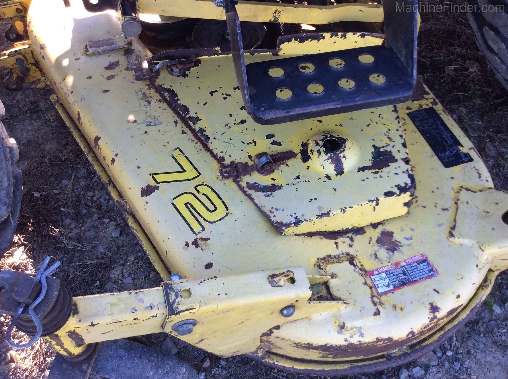 1998 John Deere 4200 Image 9