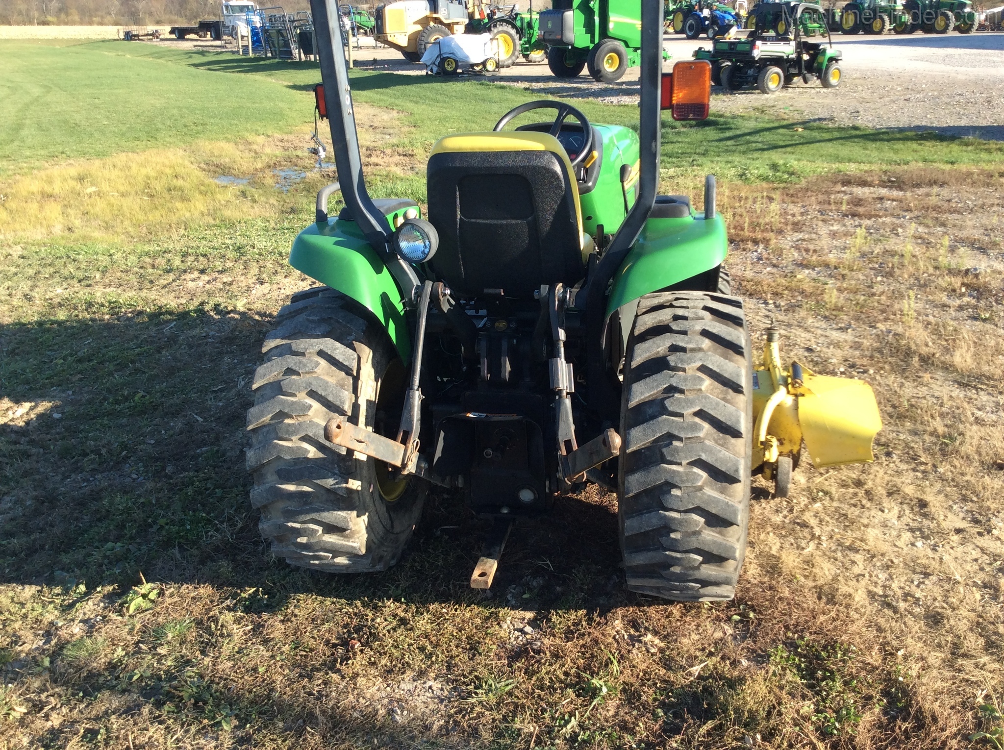 1998 John Deere 4200 Image 6