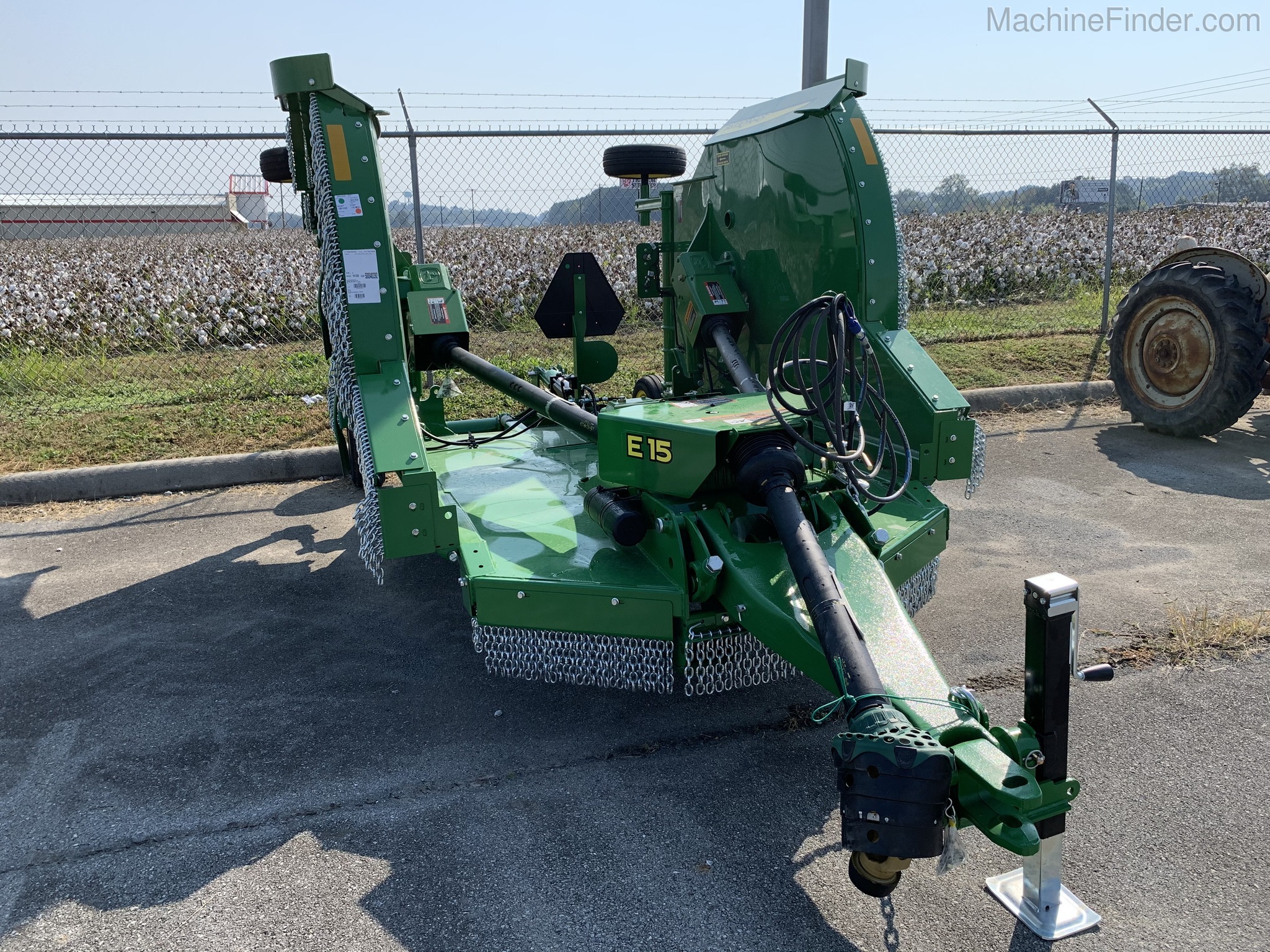 2020 John Deere E15 Image 1