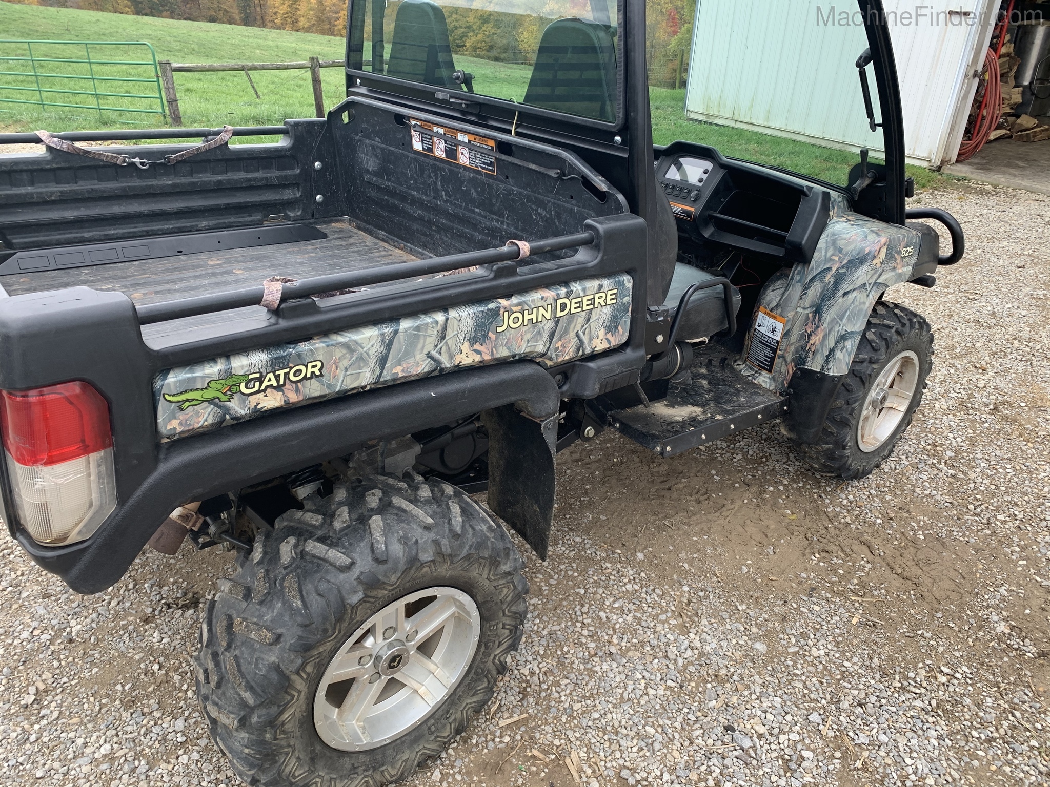 2012 John Deere XUV 825I CAMO Image 2