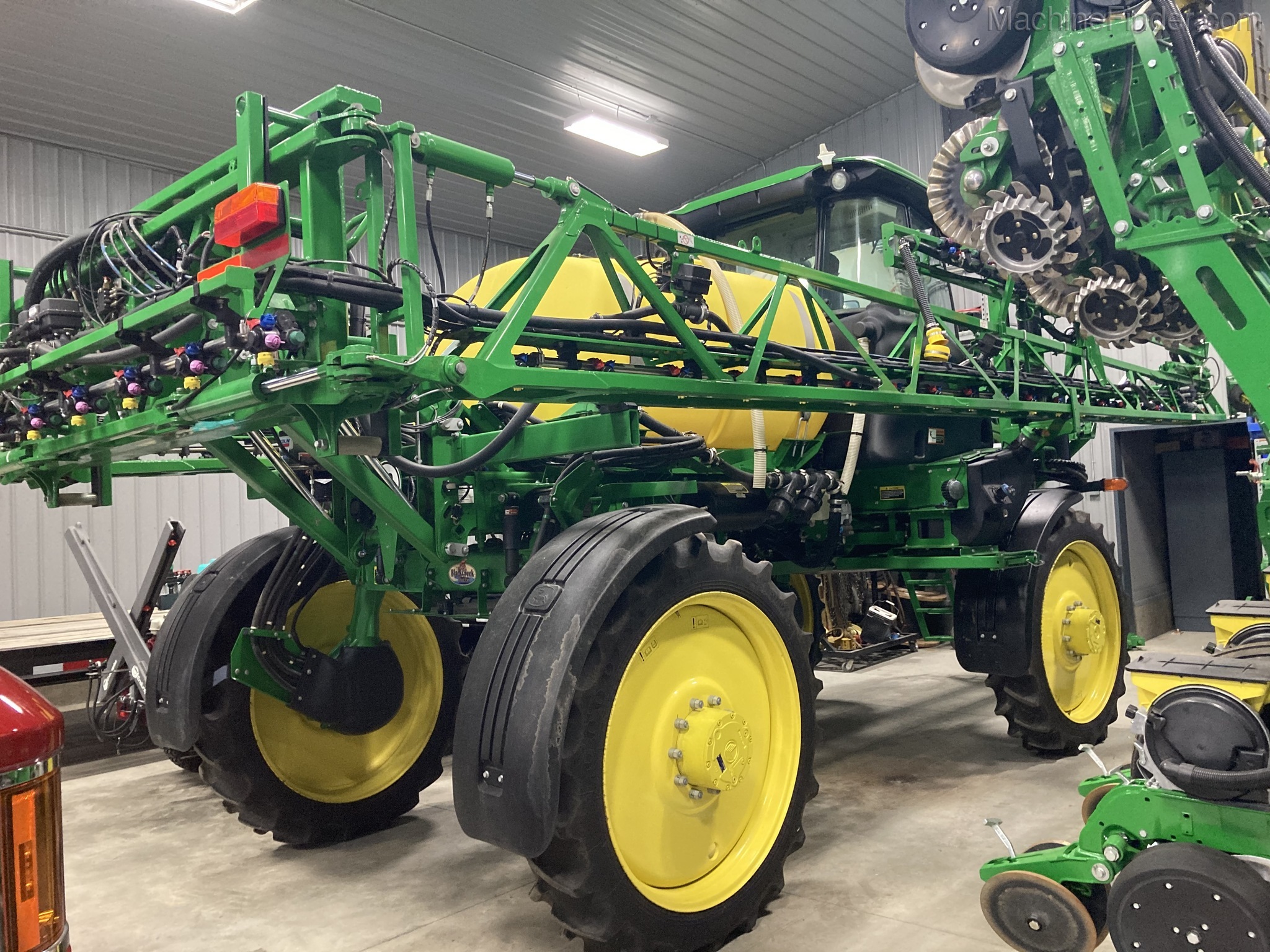 2016 John Deere R4023 Image 2