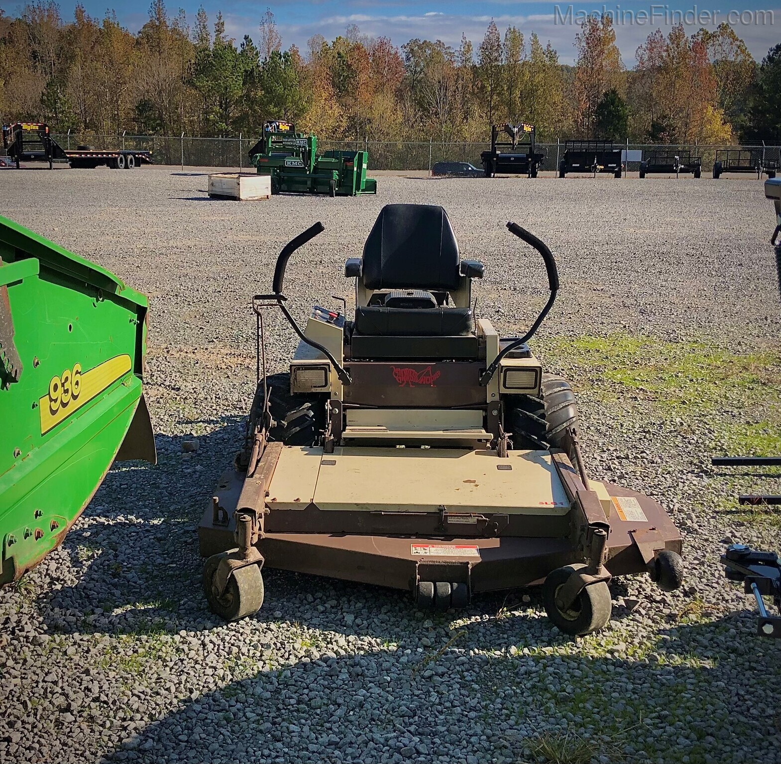 Grasshopper 725K FRONT DECK MOWER Image 1