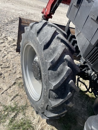 2017 Case IH 75C Image 3