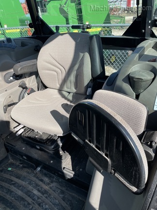 2017 Case IH 75C Image 7