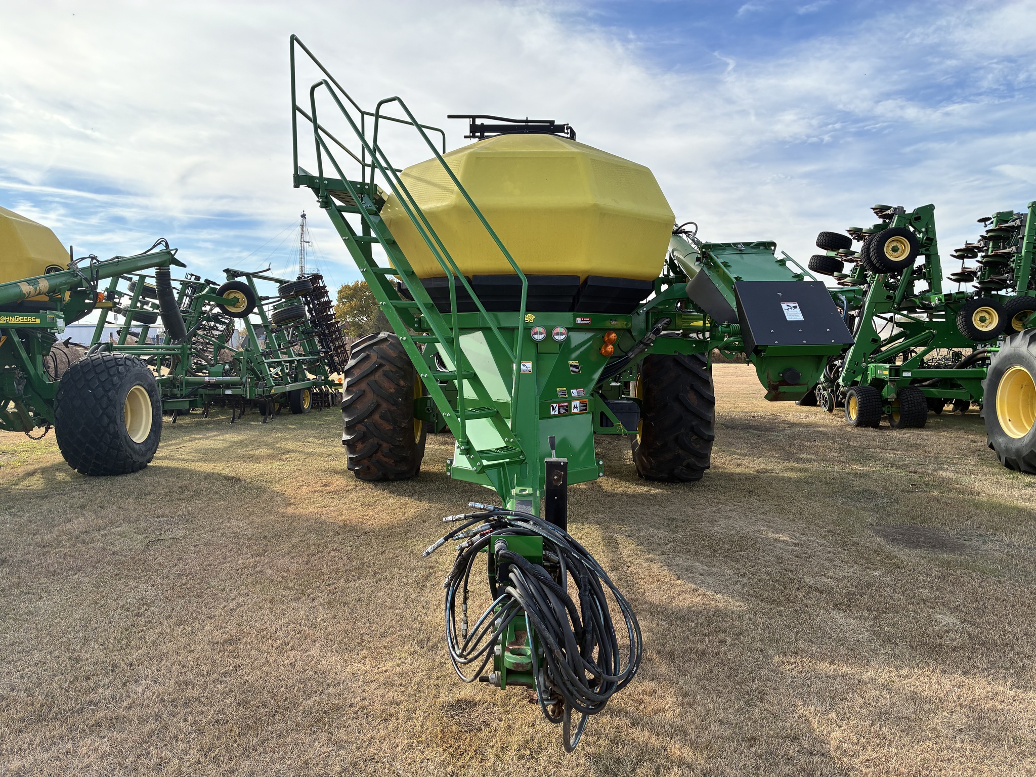 2021 John Deere 1890 Image 2