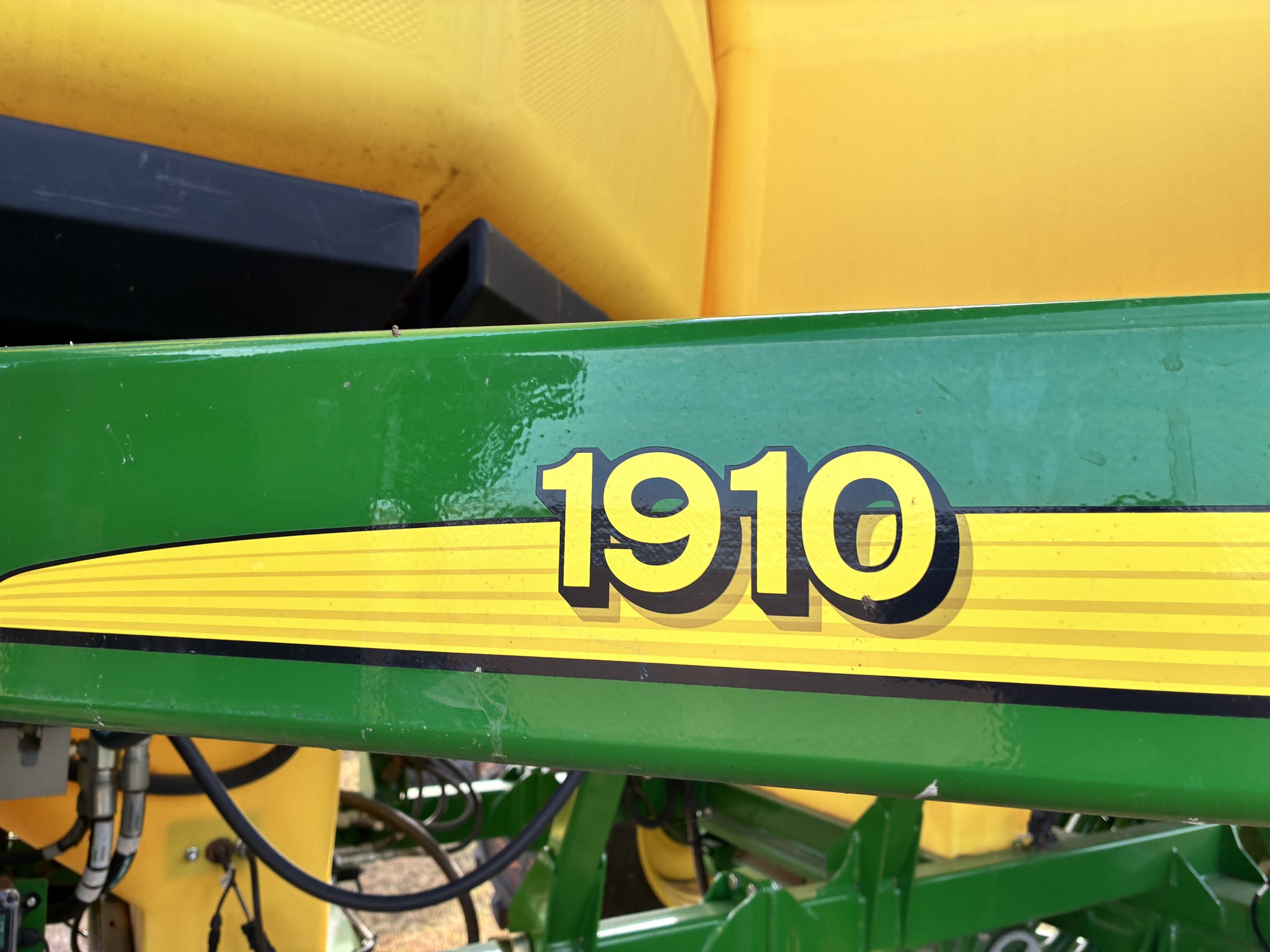 2021 John Deere 1890 Image 9