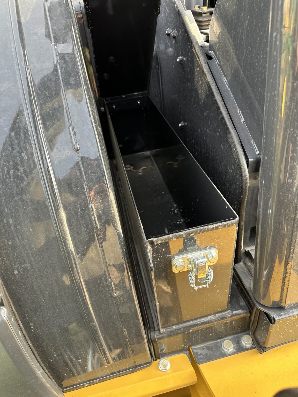 2023 John Deere 50G Image 6