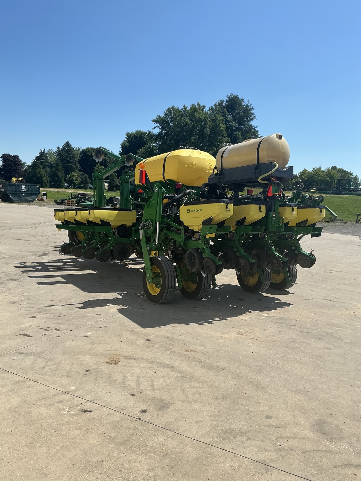 2023 John Deere 1775NT Image 6
