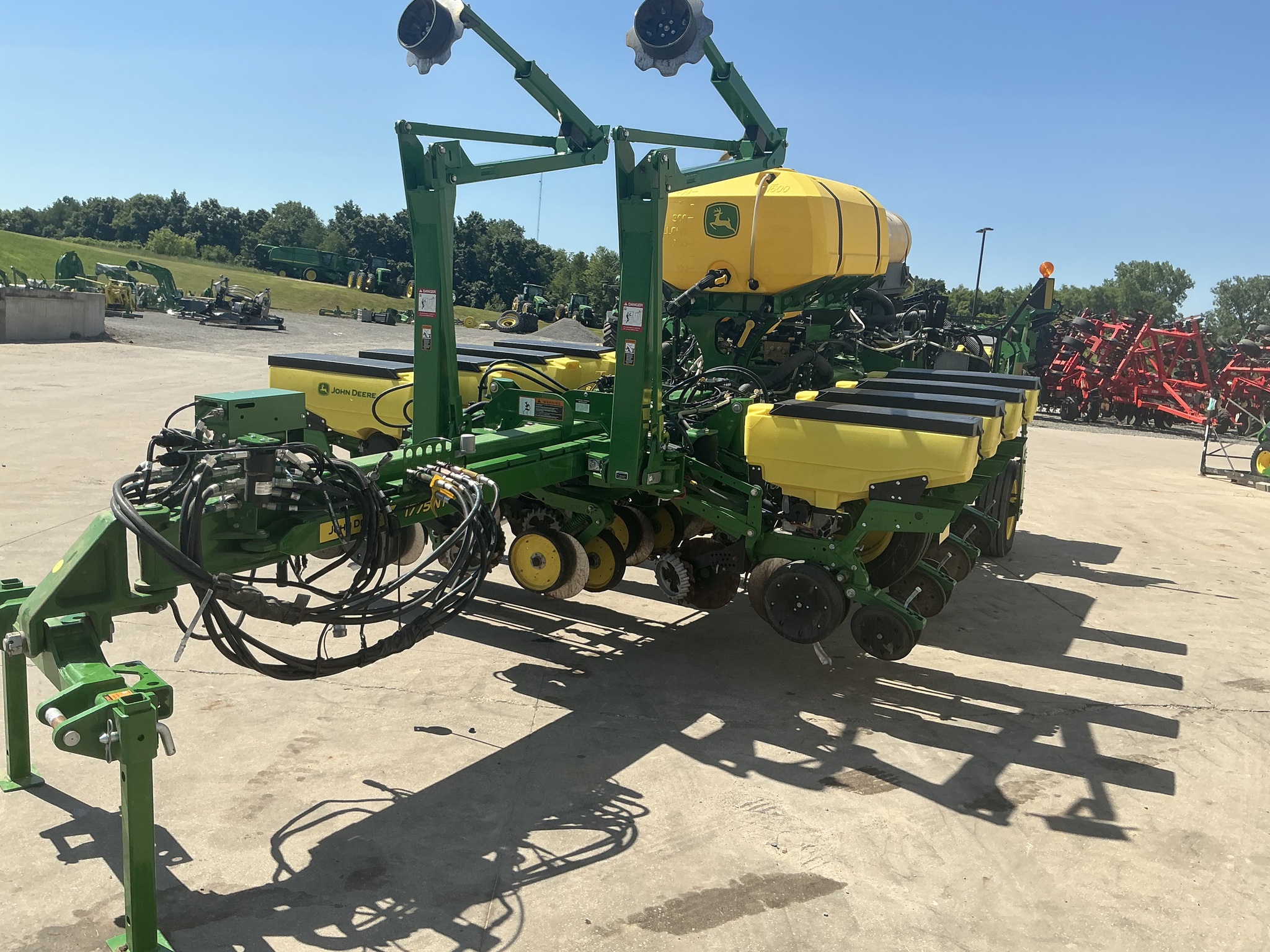 2023 John Deere 1775NT Image 1
