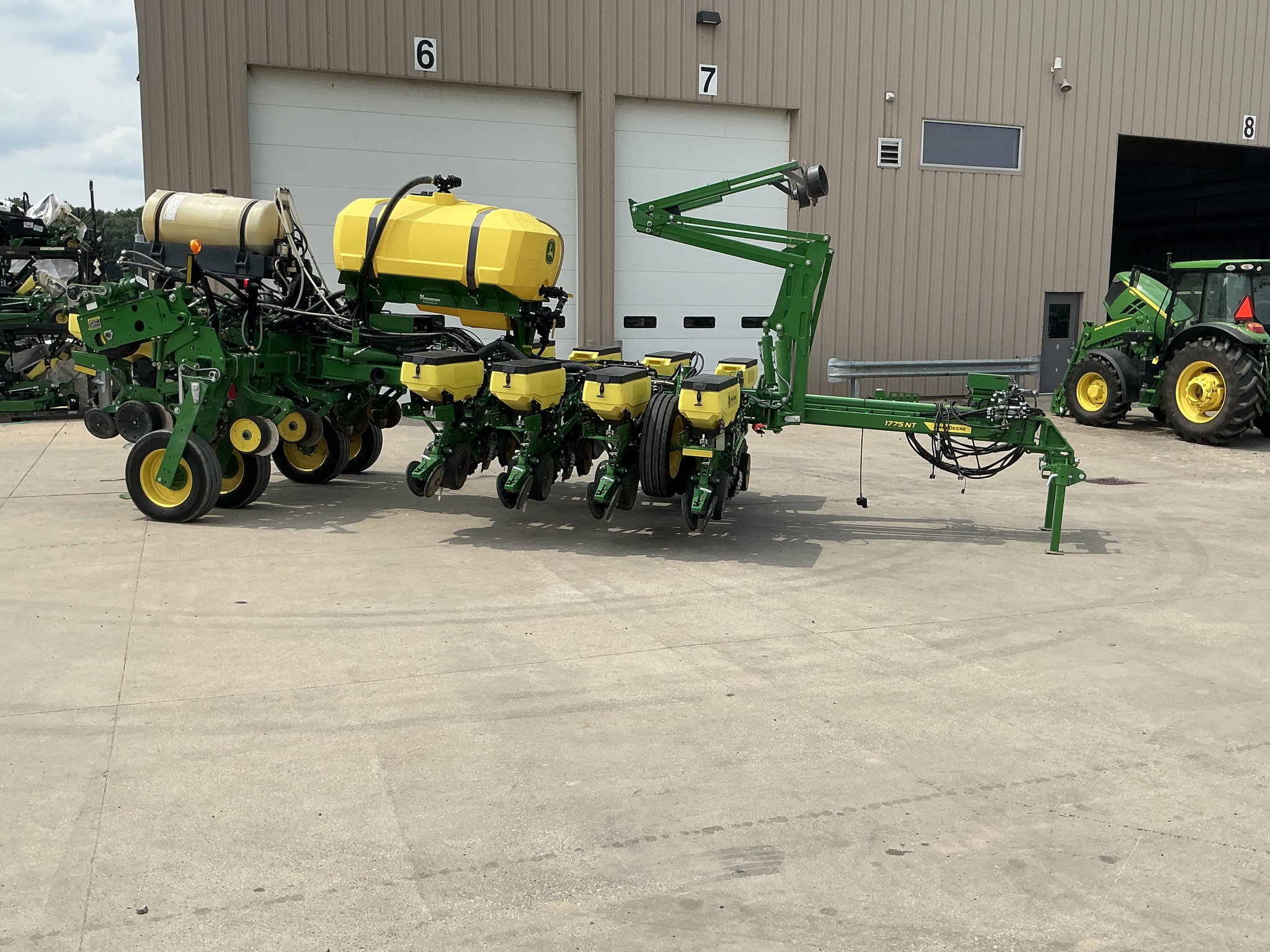 2023 John Deere 1775NT Image 1