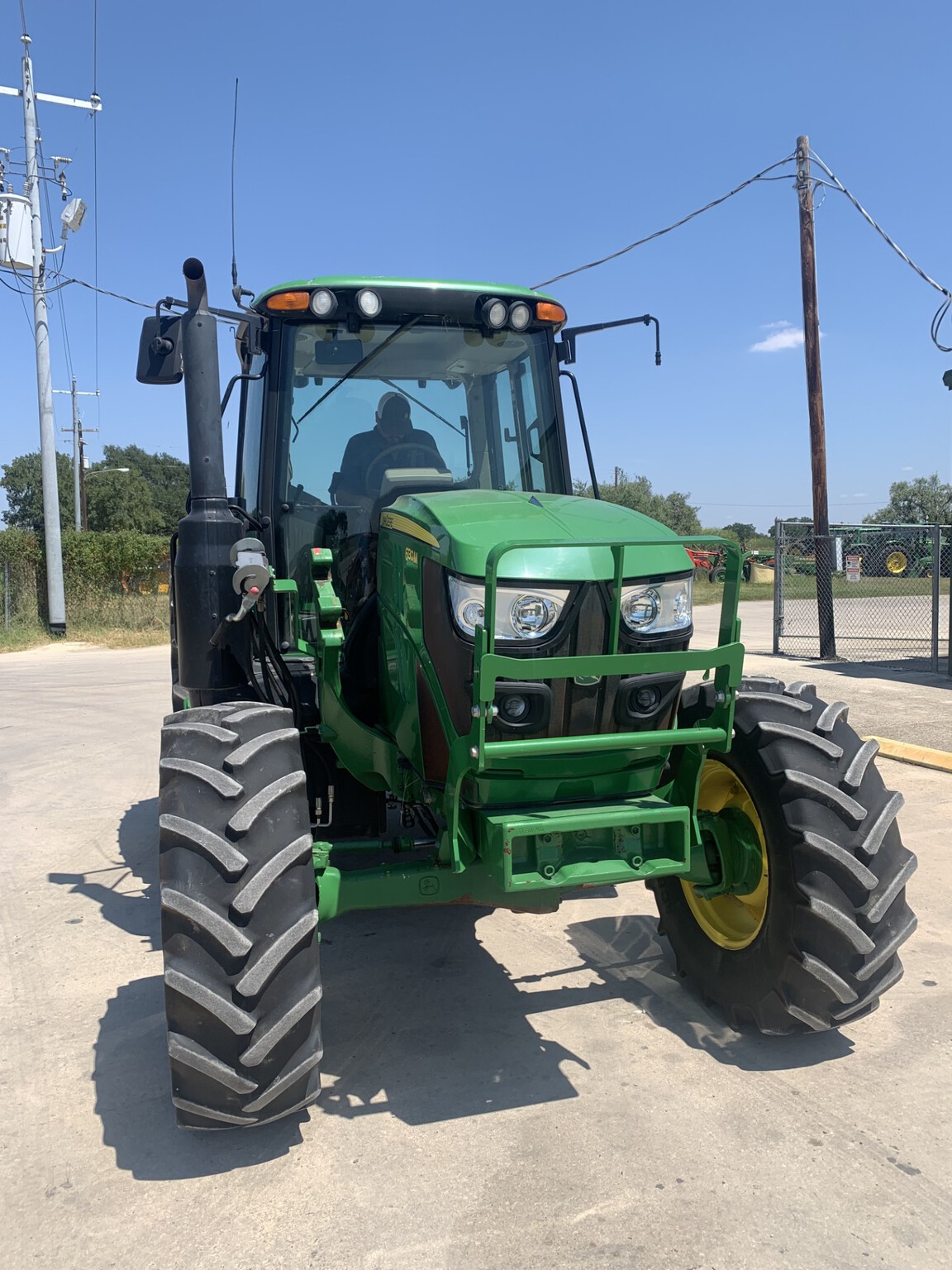 2019 John Deere 6130M Image 4