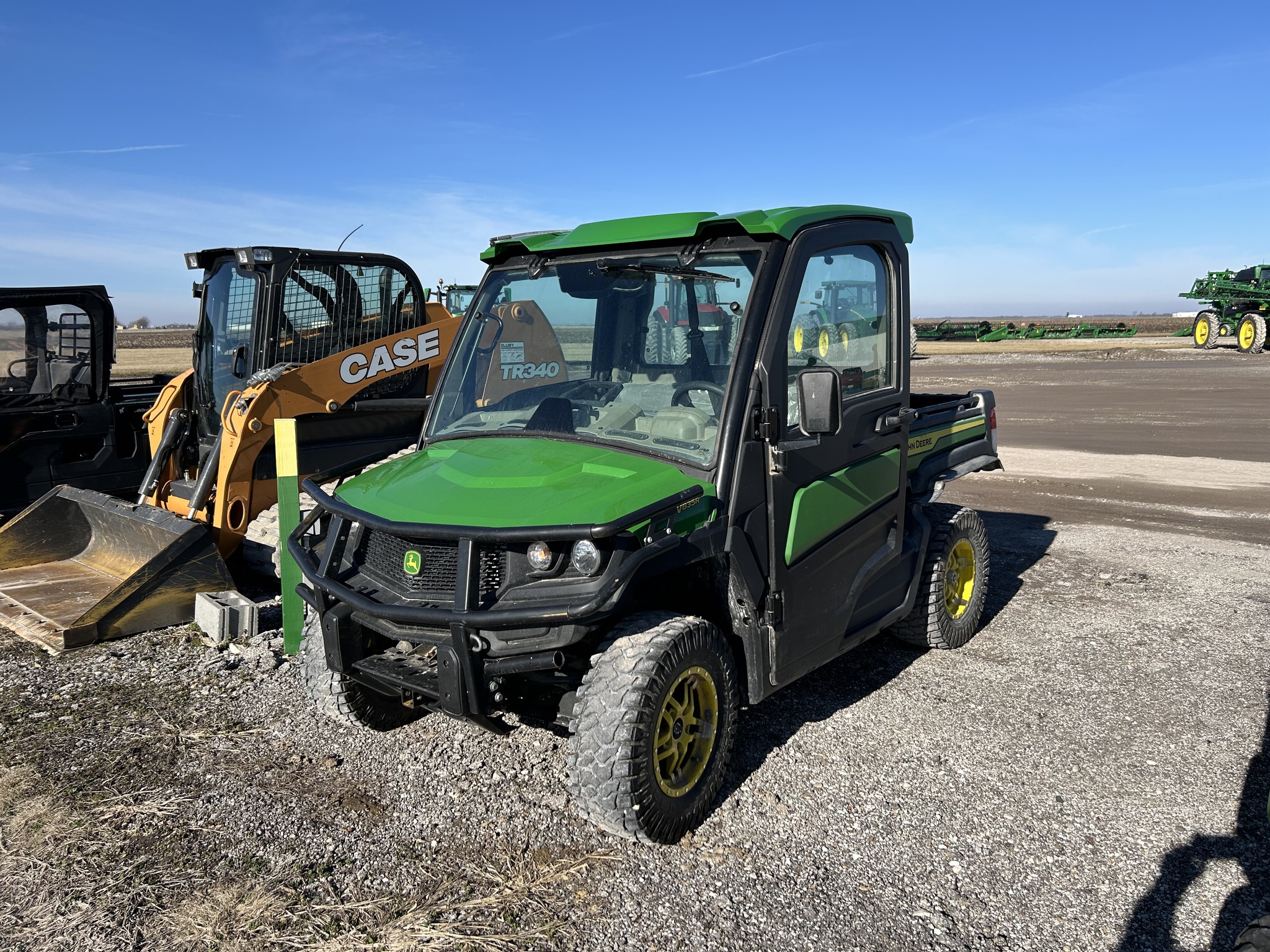  2022 John Deere XUV 835R at Heritage Tractor in Quincy, IL