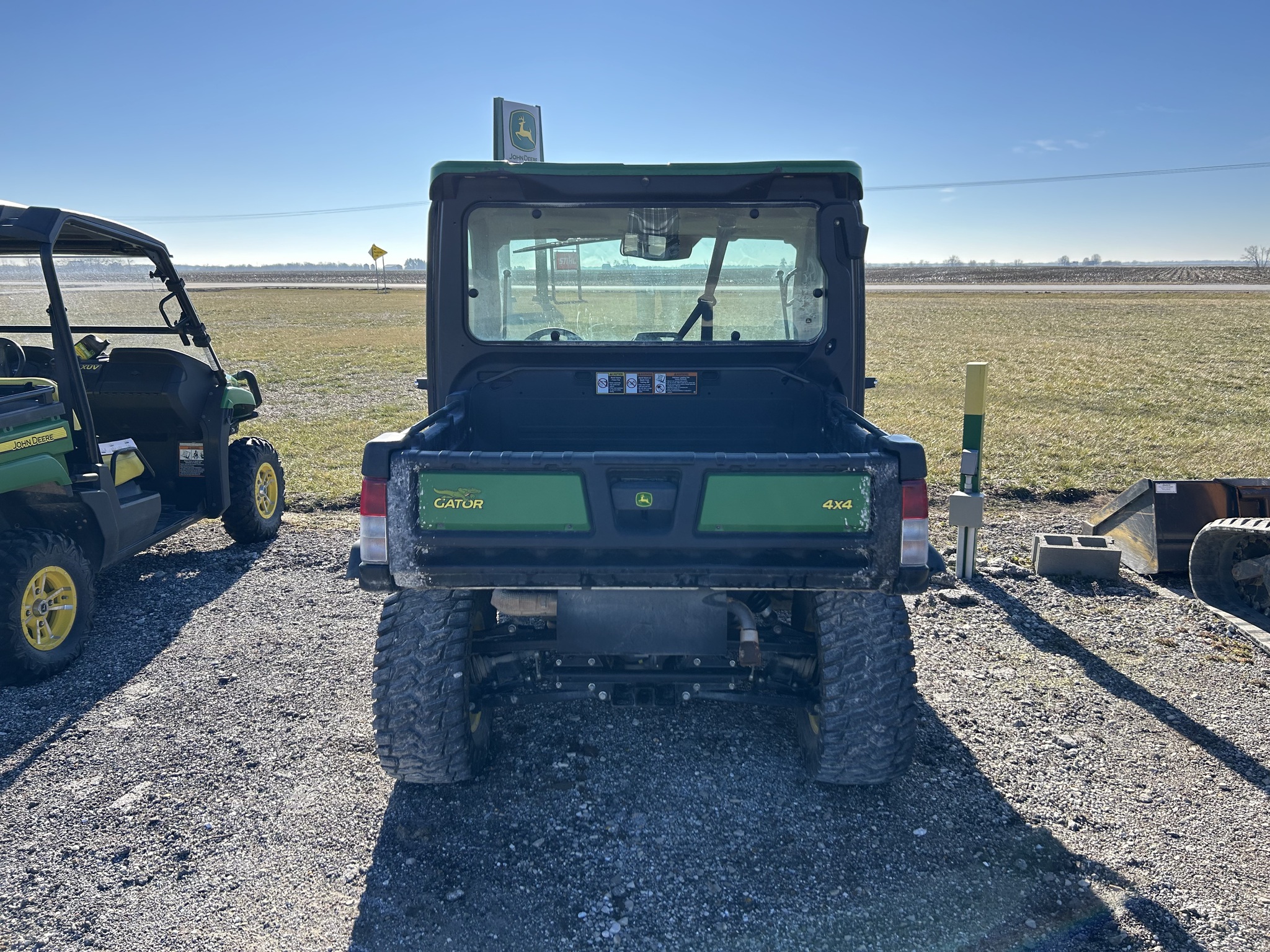  2022 John Deere XUV 835R at Heritage Tractor in Quincy, IL