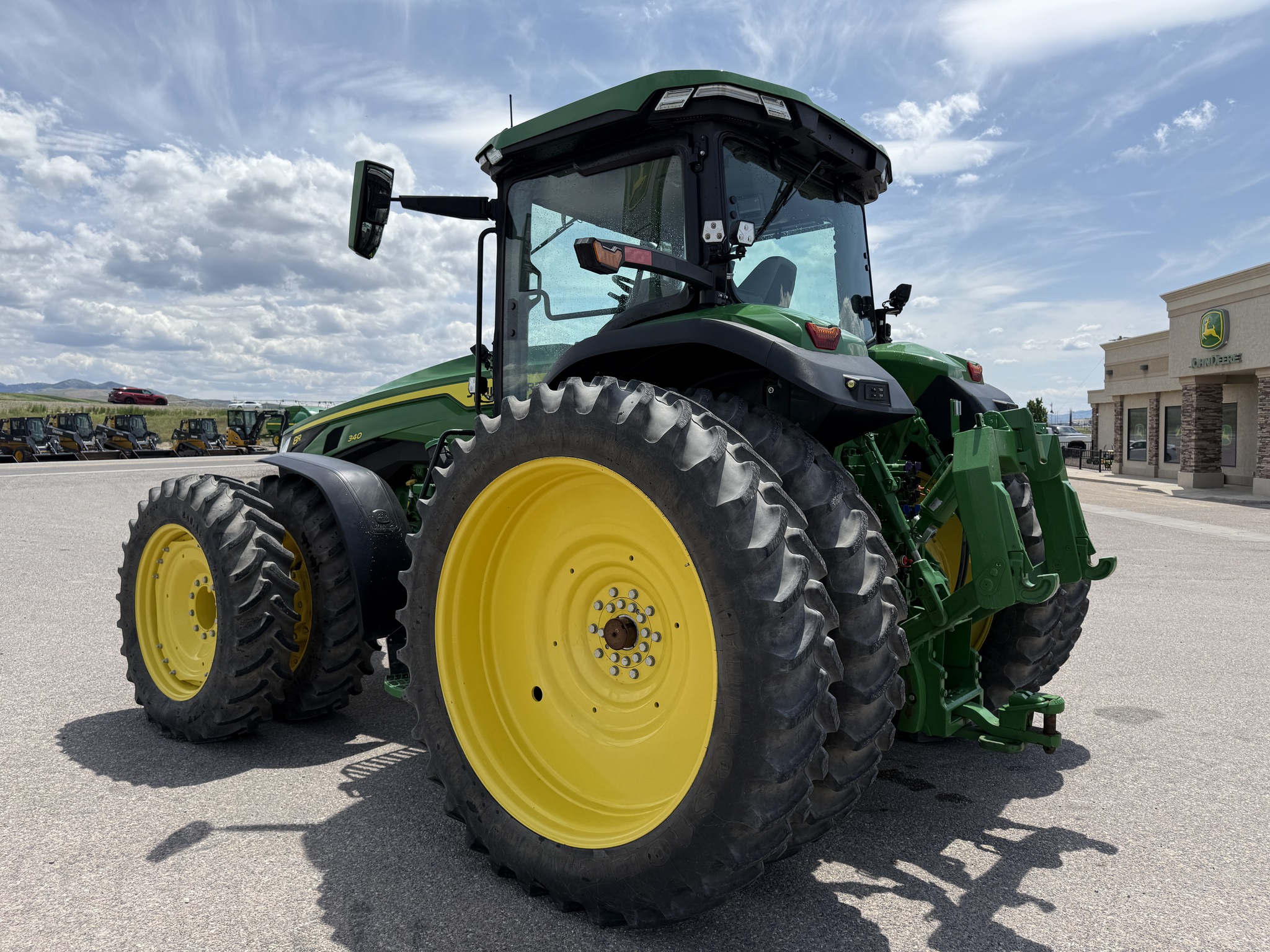 2023 John Deere 8R 340 Image 3