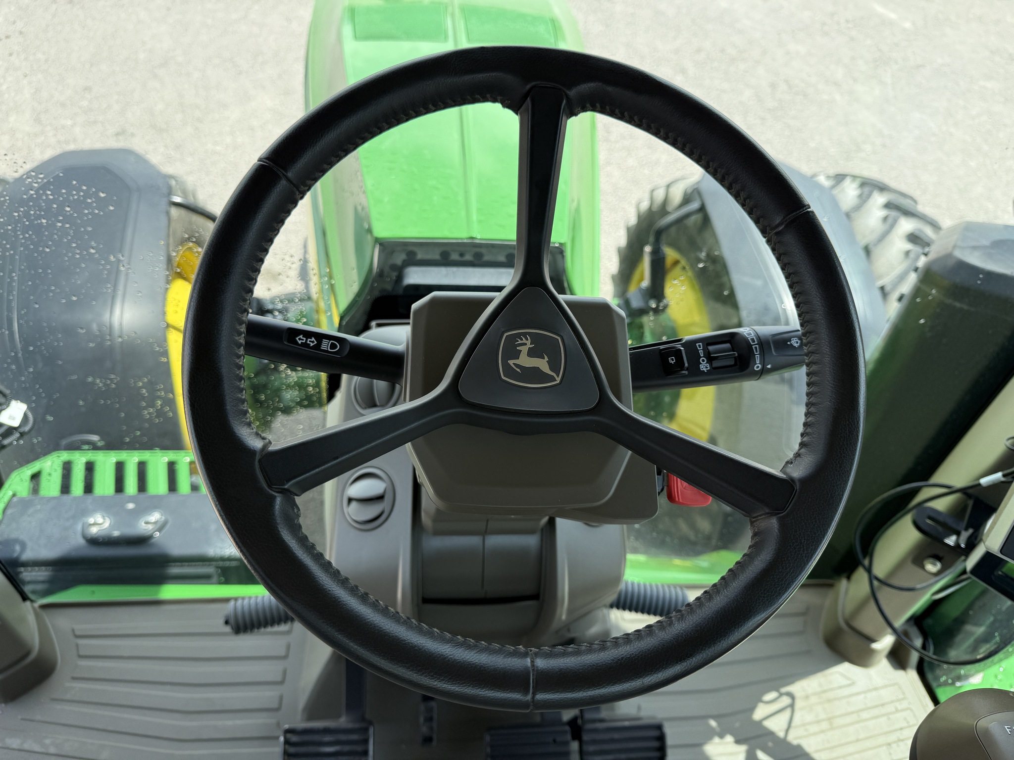 2023 John Deere 8R 340 Image 11
