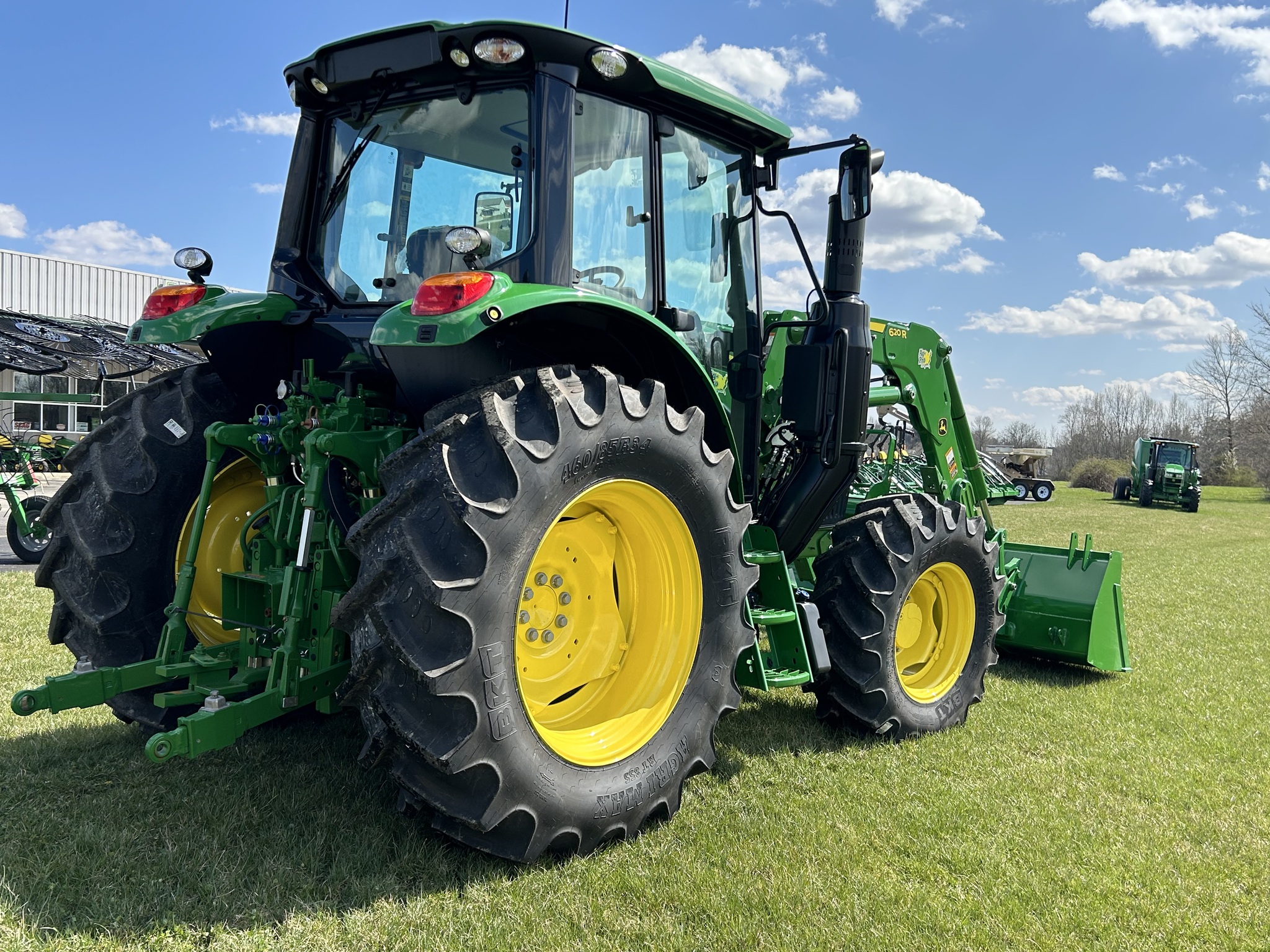 2024 John Deere 6110M Image 5