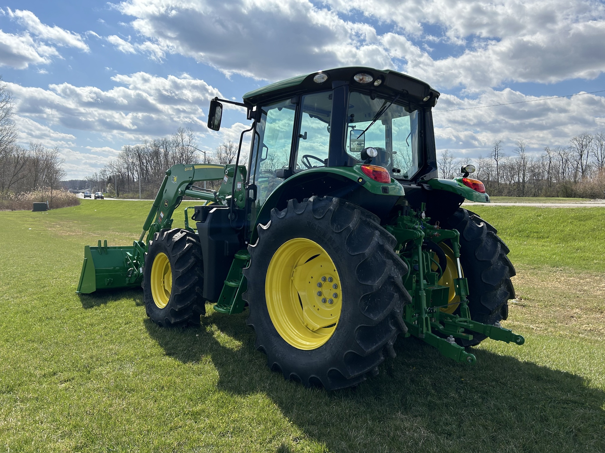 2024 John Deere 6110M Image 7