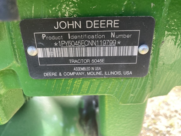 2022 John Deere 5045E Photo 6