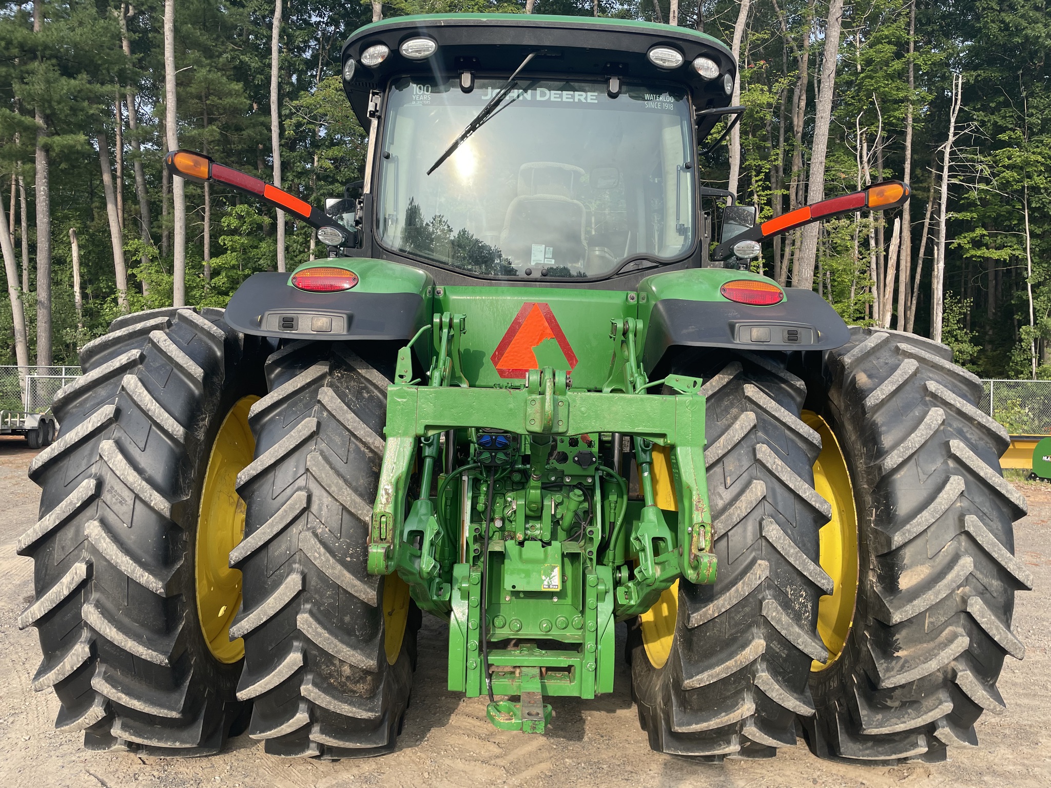 2018 John Deere 7210R Image 5