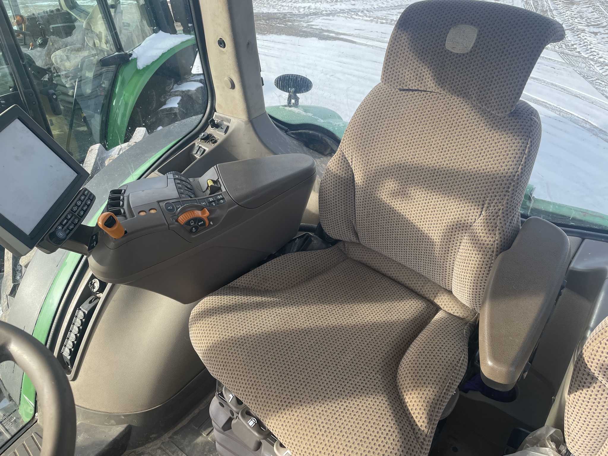 2018 John Deere 7210R Image 20