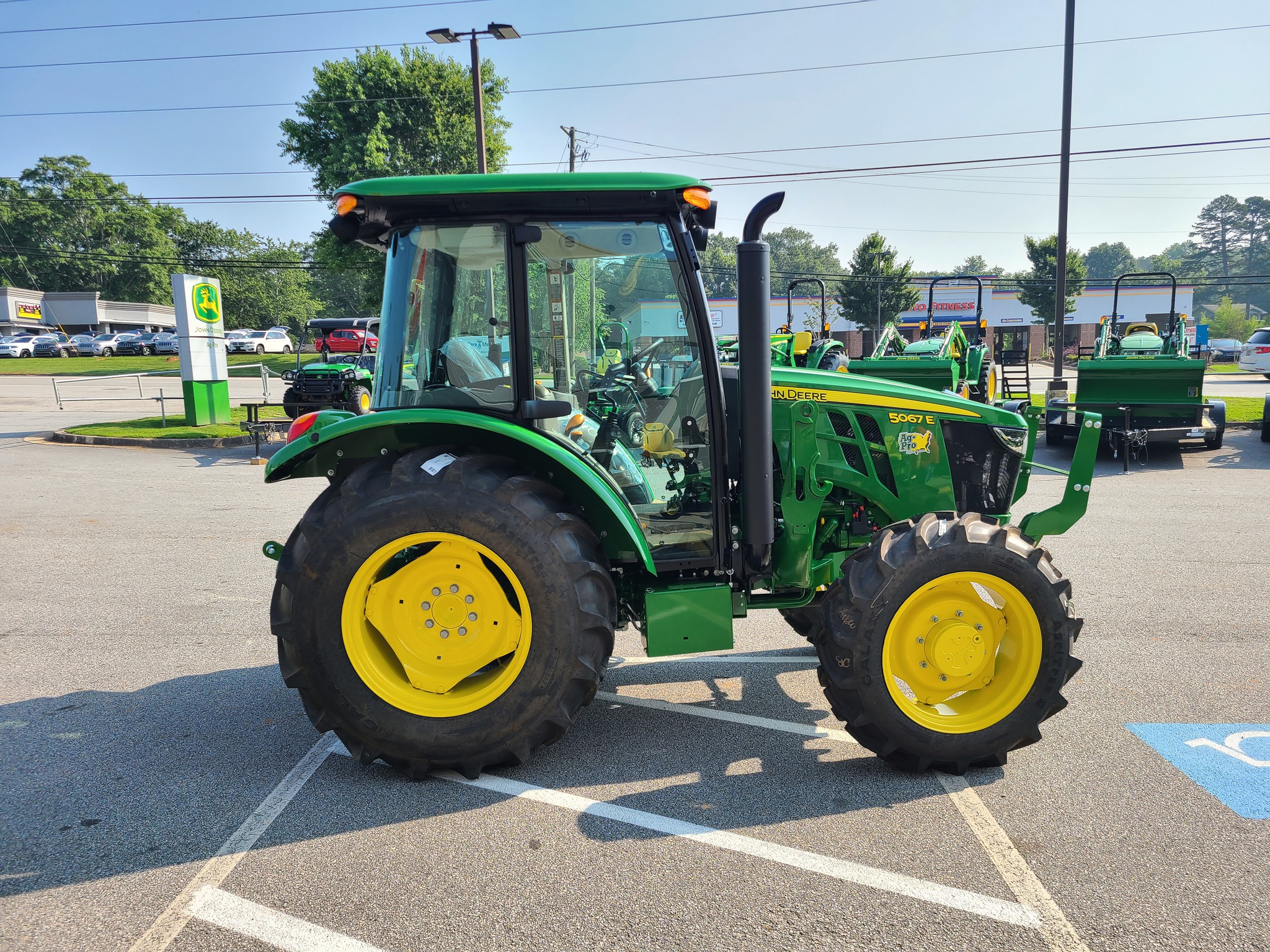 2024 John Deere 5067E Image 8