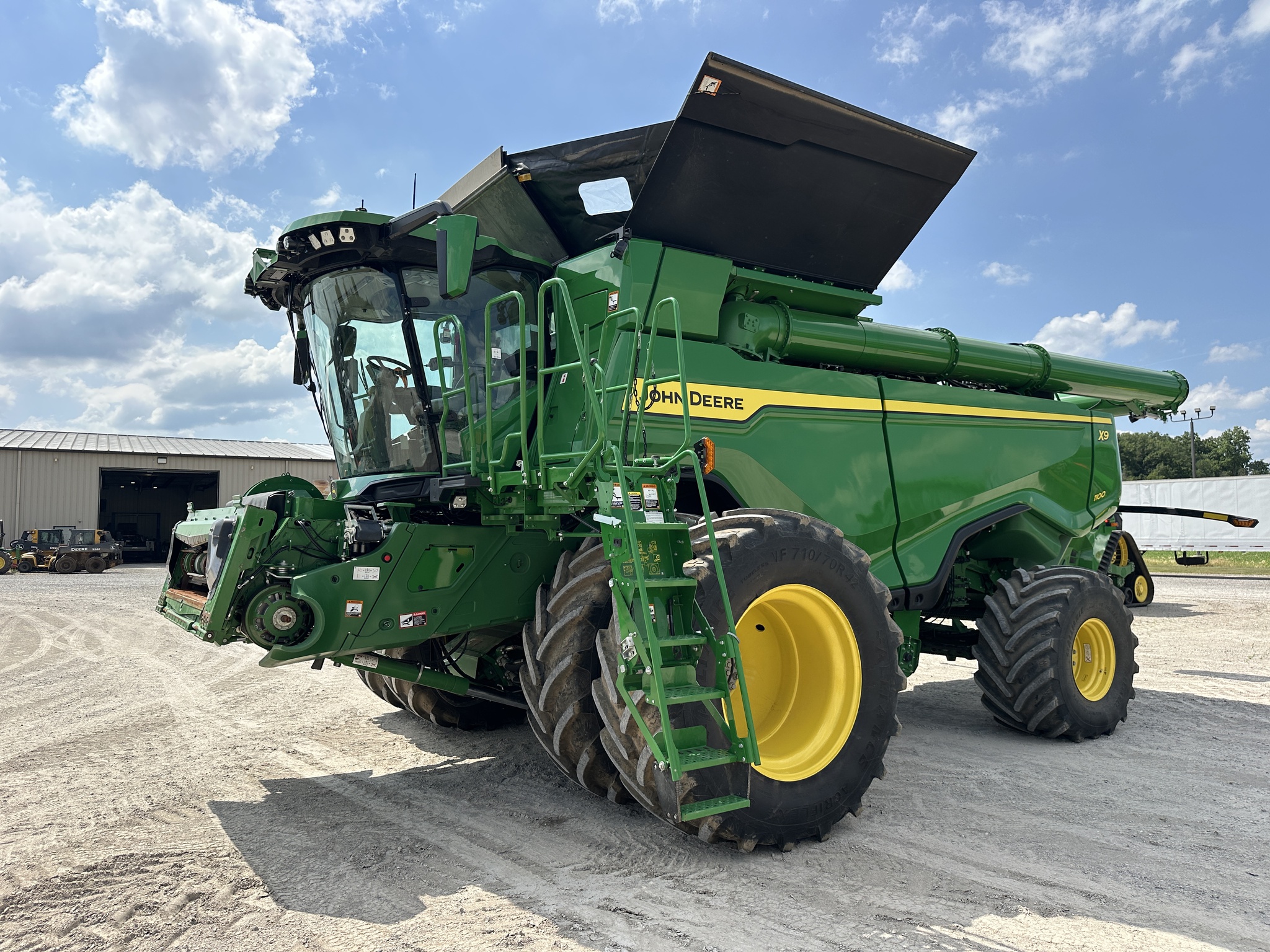 2023 John Deere X9 1100 Image 1