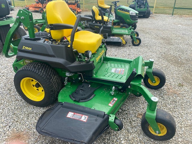 2022 John Deere Z720E Image 1