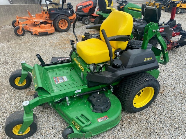 2022 John Deere Z720E Image 3