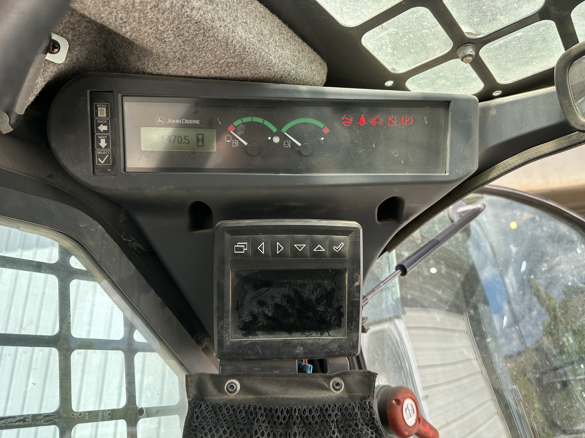 2021 John Deere 317G Image 27