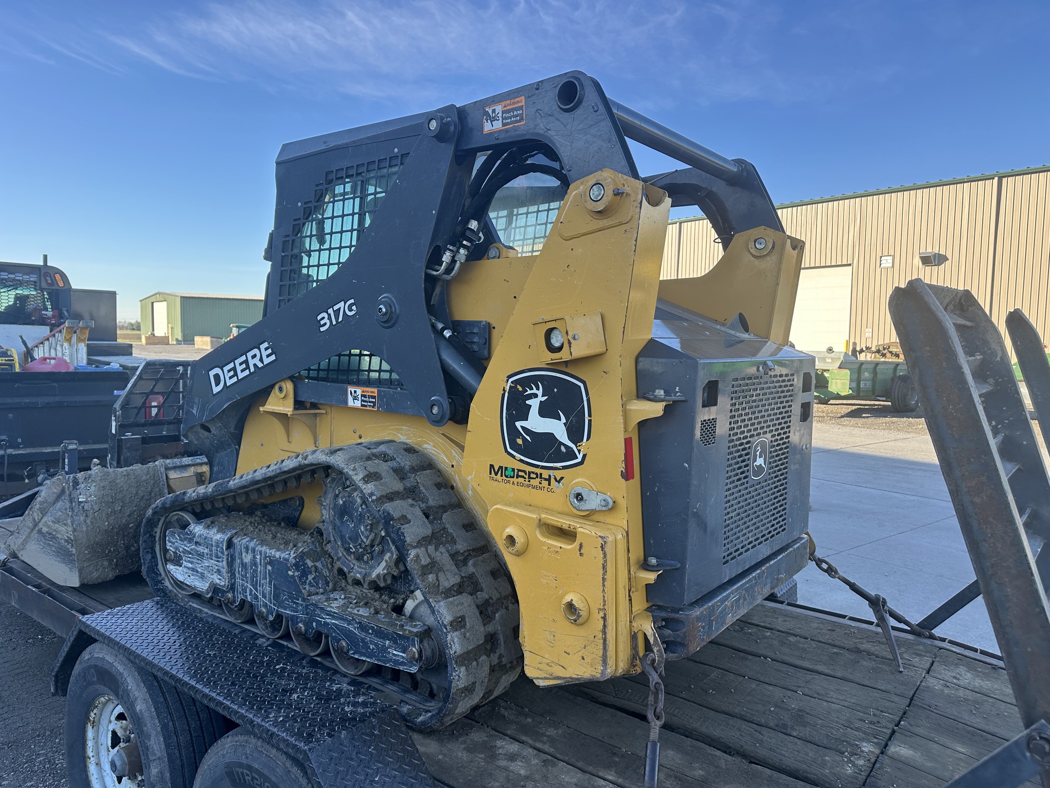 2021 John Deere 317G Image 3