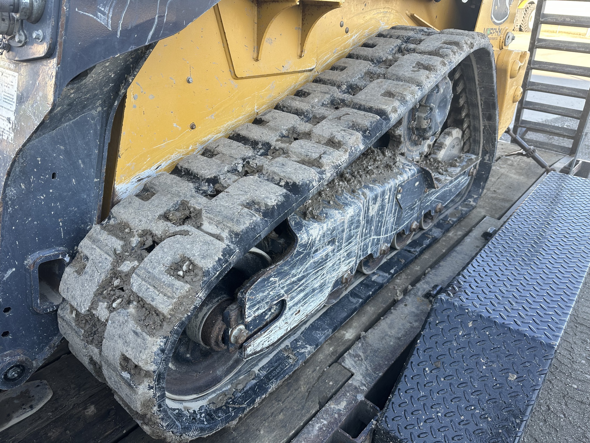 2021 John Deere 317G Image 9