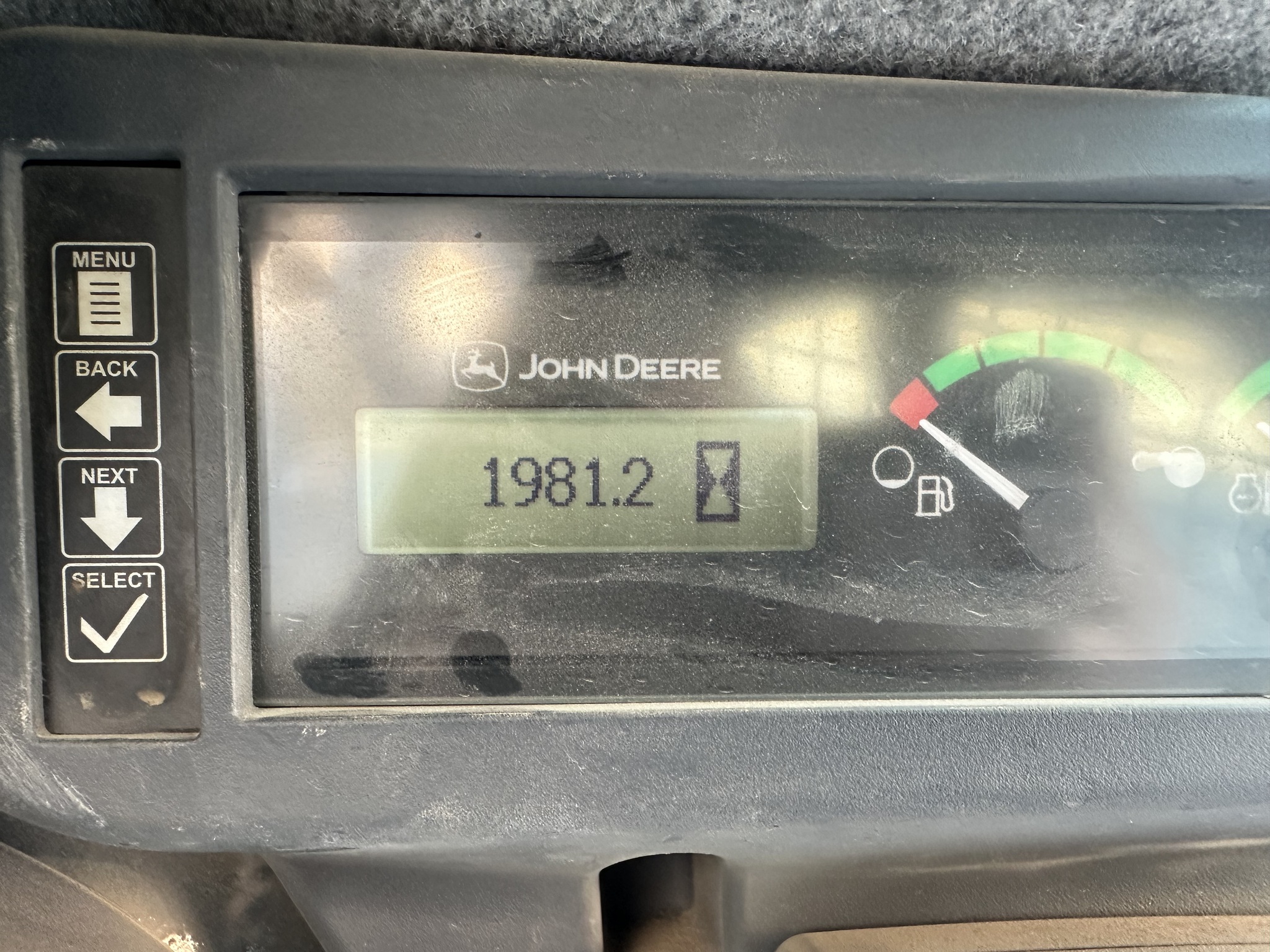 2021 John Deere 317G Image 11