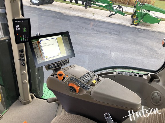 Photo of 2024 John Deere 8R 370