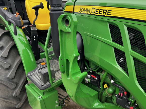 2024 John Deere 5067E - Photo15