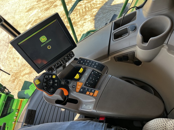 2023 John Deere S780 - Photo43