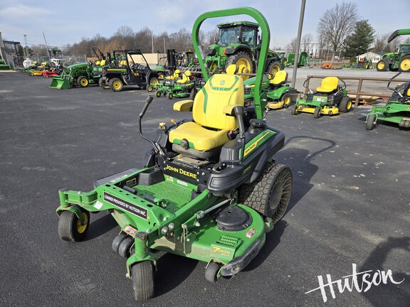 Photo of 2023 John Deere Z950R