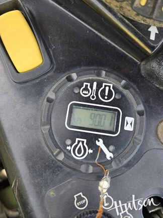 Photo of 2023 John Deere Z950R