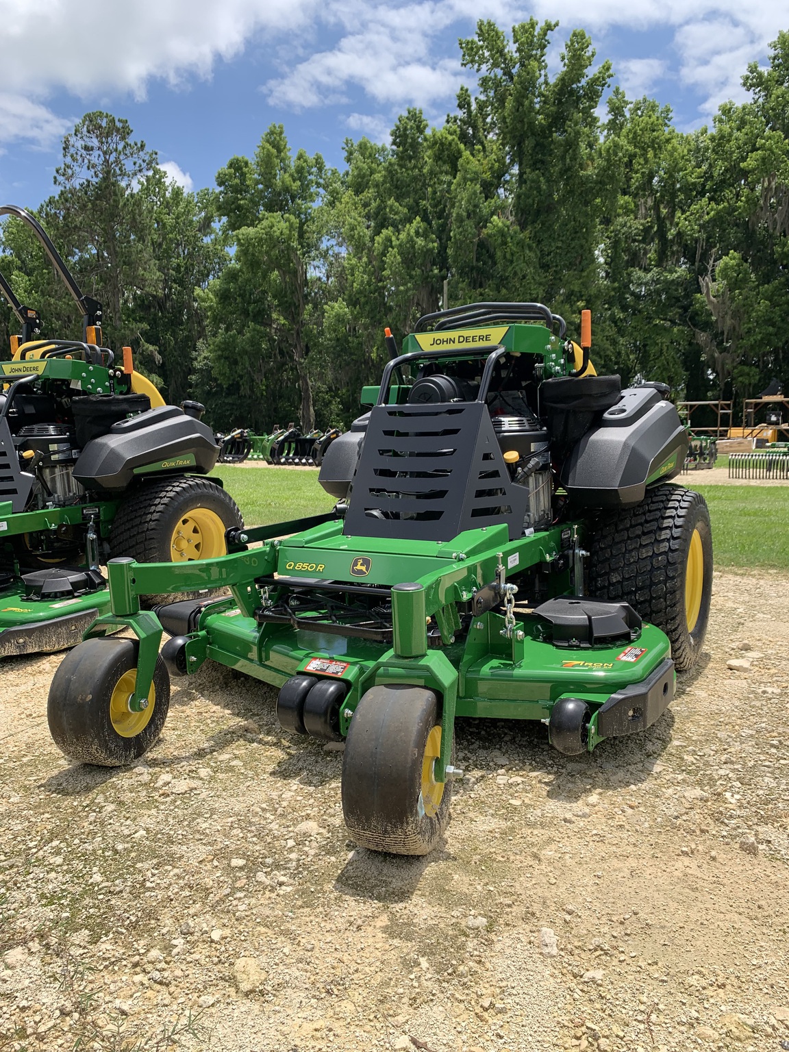 2025 John Deere Q850R Image 1
