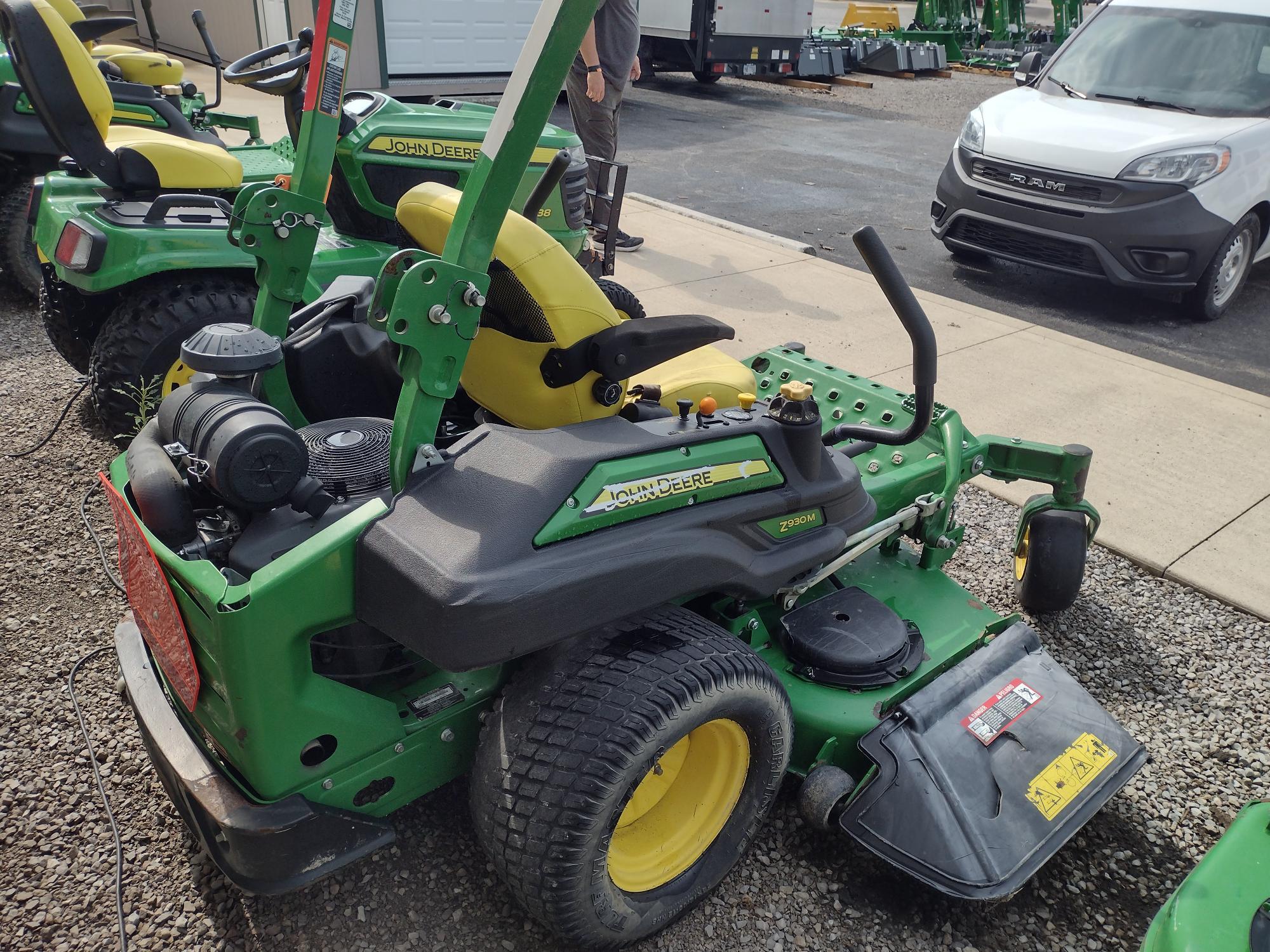 2015 John Deere Z930M Image 3