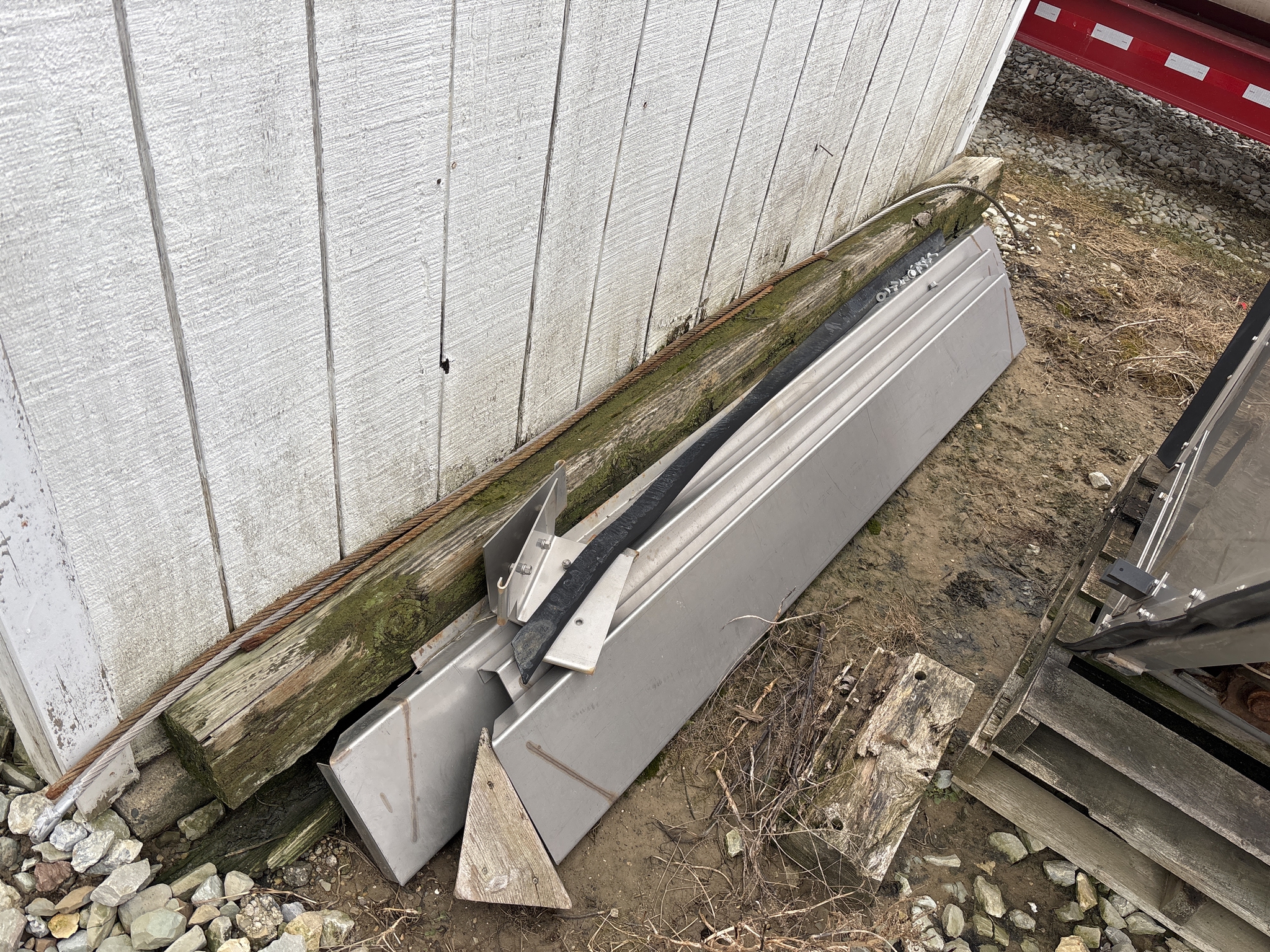 Used -- John Deere L4000G Dry Spinner Spreaders at Koenig Equipment in Greenfield, IN - PhotoXL6