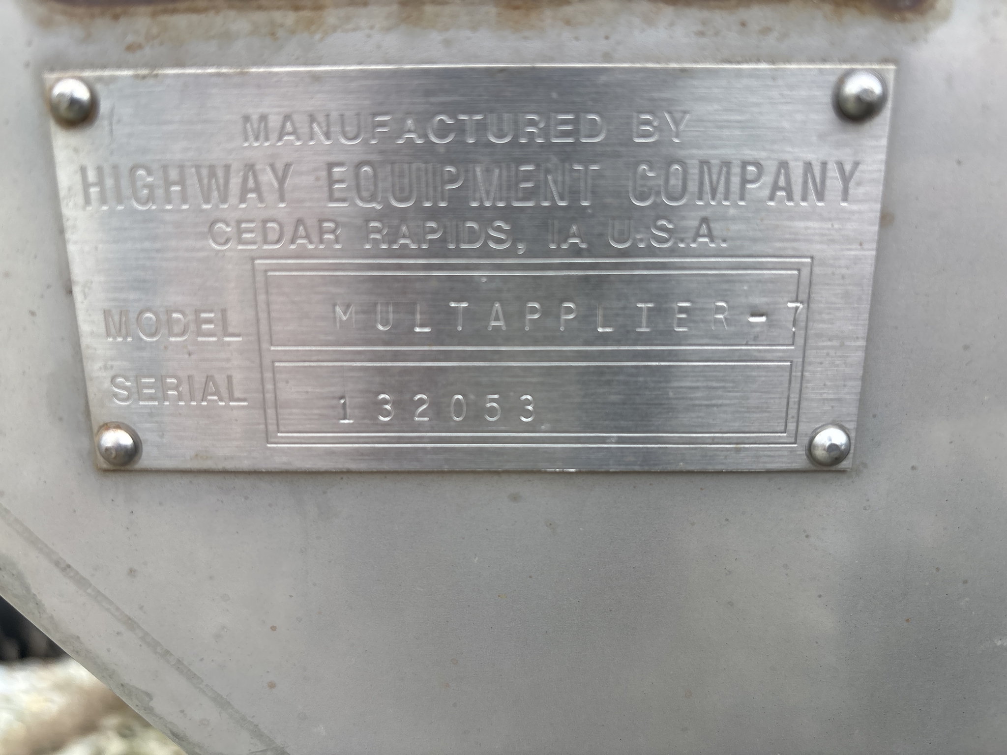 Used -- John Deere L4000G Dry Spinner Spreaders at Koenig Equipment in Greenfield, IN - PhotoXL7