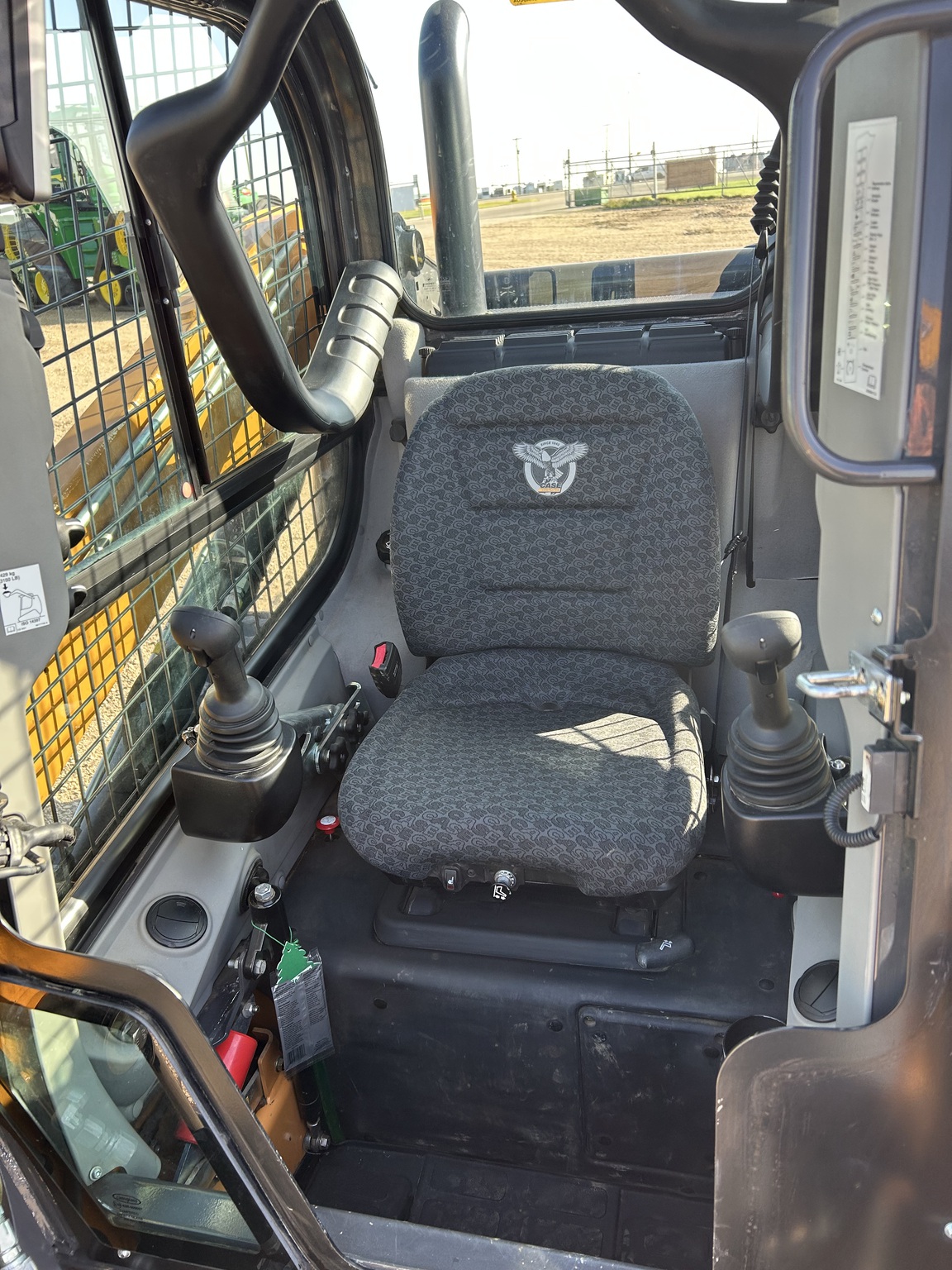 2022 Case TV450B Image 13