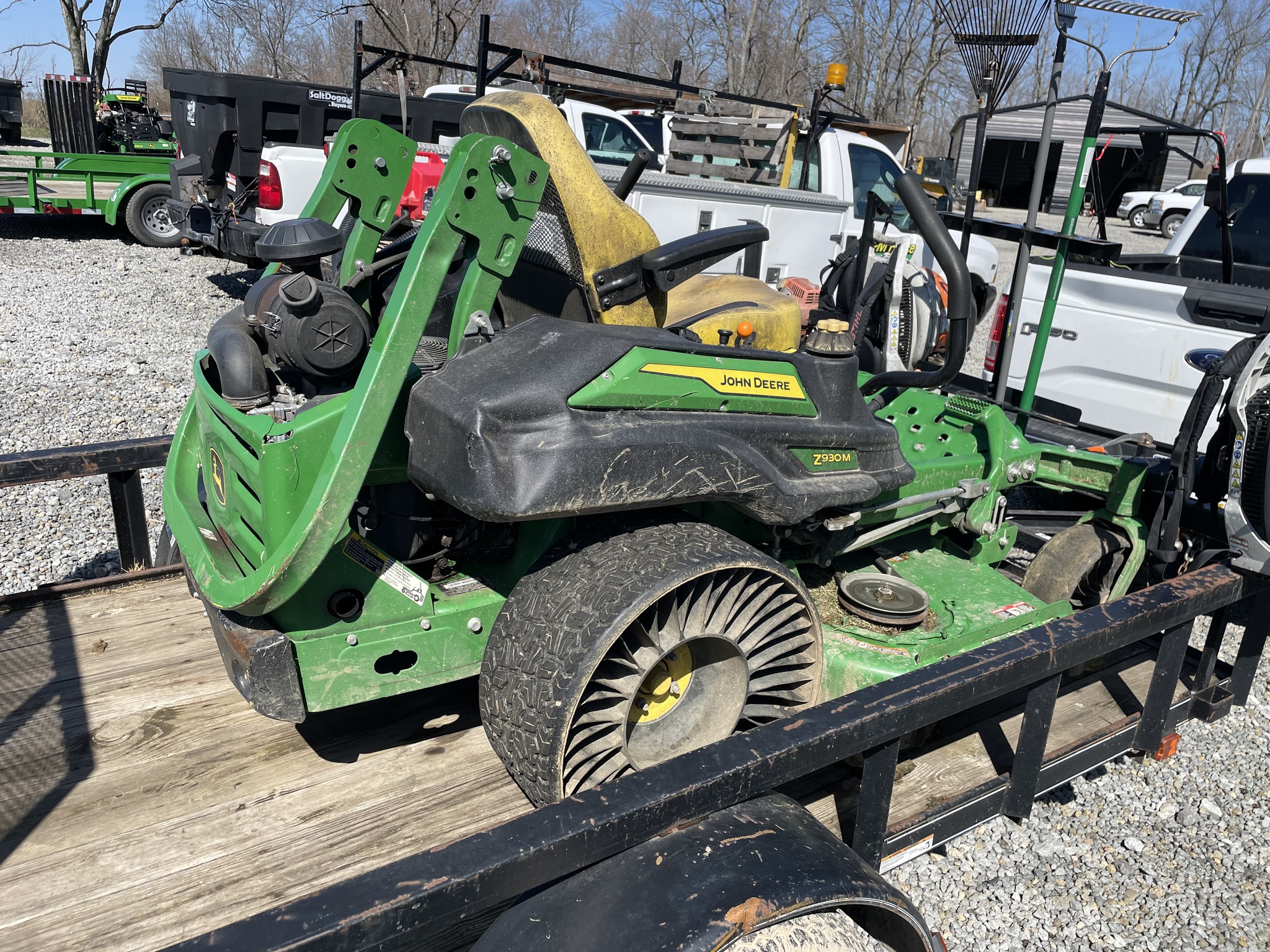 2023 John Deere Z930M Image 3