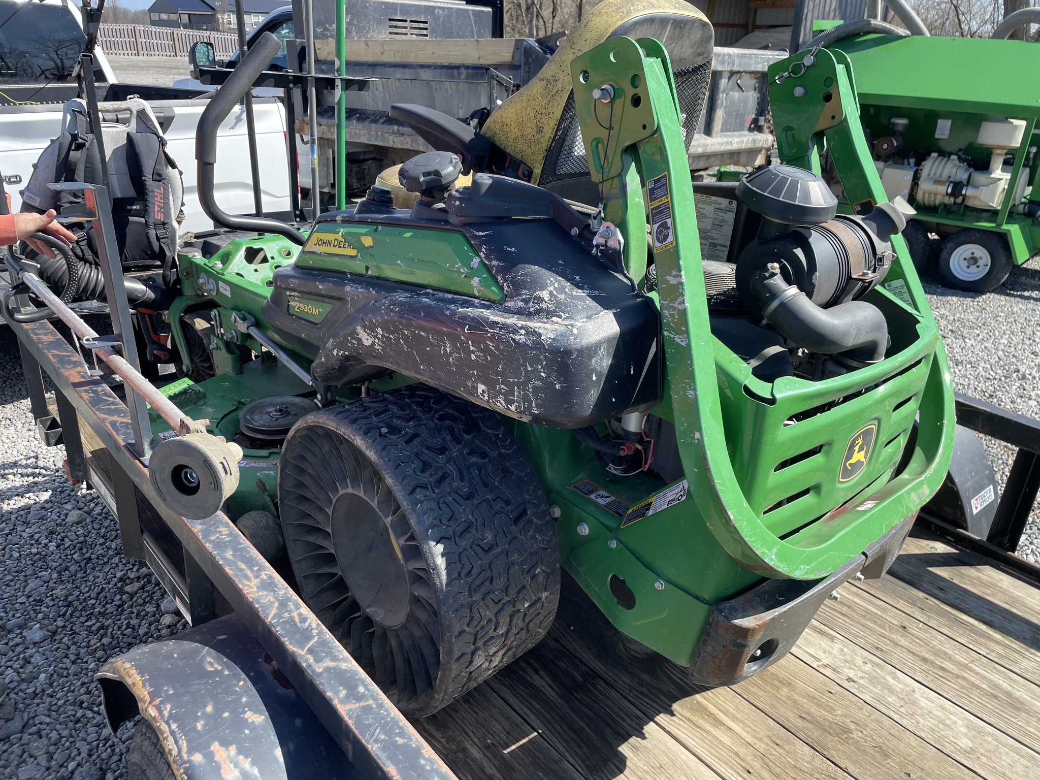2023 John Deere Z930M Image 2