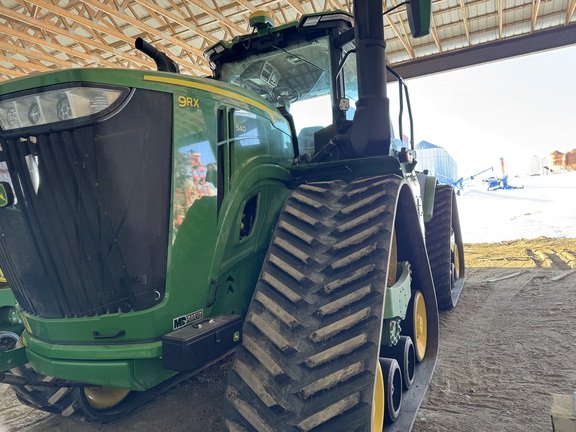 Used 2023 John Deere 9RX 540 Track Tractors at Horizon Ag & Turf in Warburg, AB - Photo2