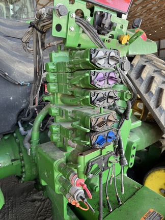 Used 2023 John Deere 9RX 540 Track Tractors at Horizon Ag & Turf in Warburg, AB - Photo6