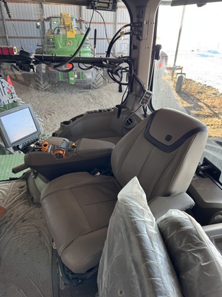 Used 2023 John Deere 9RX 540 Track Tractors at Horizon Ag & Turf in Warburg, AB - Photo8