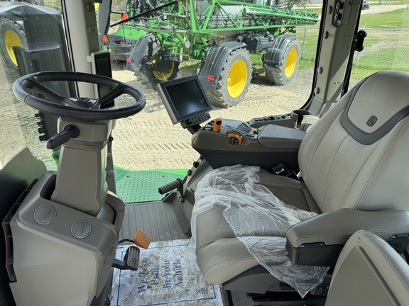 Used 2023 John Deere 9RX 540 Track Tractors at Horizon Ag & Turf in Warburg, AB - Photo7