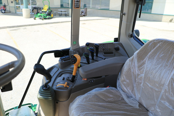 Used 2022 John Deere 6130M Utility Tractors at Horizon Ag & Turf in Mayerthorpe, AB - Photo12
