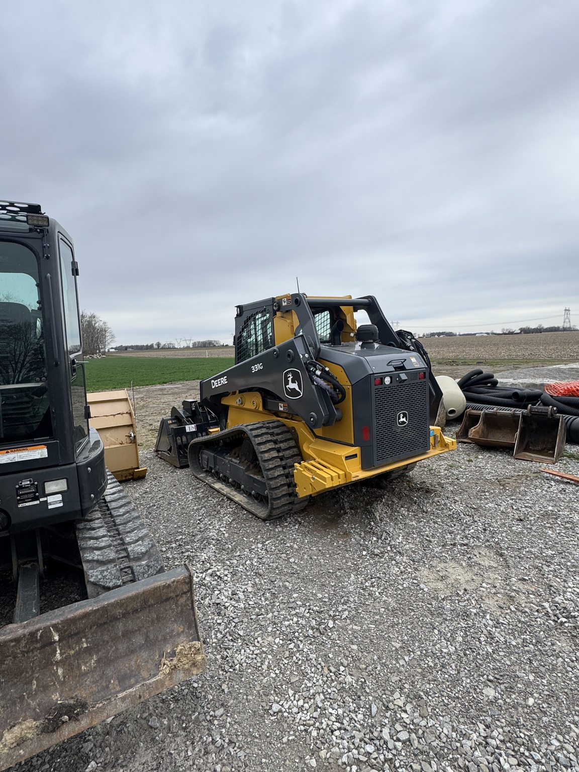 2024 John Deere 331G Image 3